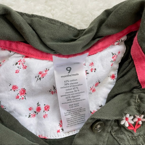 ⭐️2/$15⭐️ Carter’s 9m Dress and matching bloomers - Picture 3 of 6